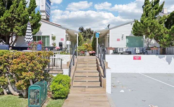 Pictures of Hospitality property located at 370 Orange Ave, Coronado, CA 92118 for sales - image #1