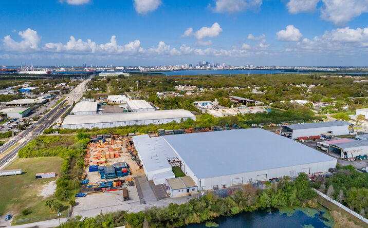 Pictures of Industrial property located at 5210 Causeway Blvd, Tampa, FL 33619 for sales - image #1