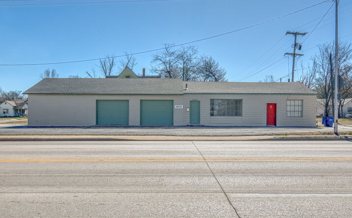 Pictures of Office, Retail property located at 1014 W 7th Street, Joplin, MO 64801 for sales - image #1
