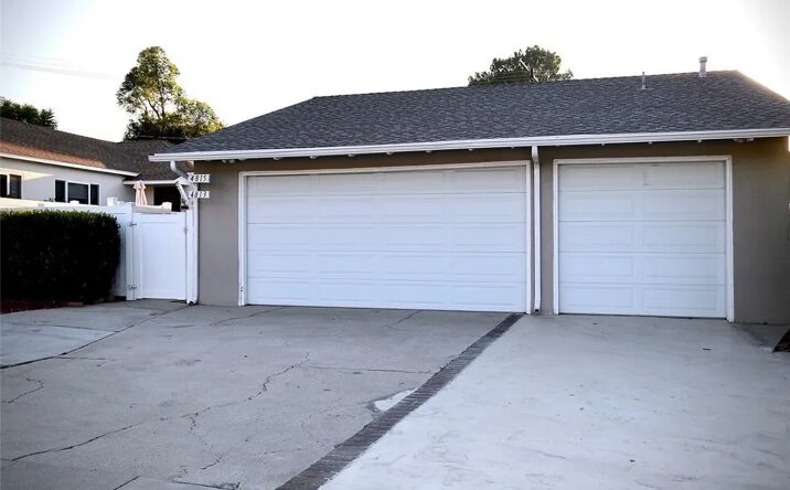 Pictures of Multifamily property located at 4813 Topanga Canyon, Woodland Hills, CA 91364 for sales - image #1