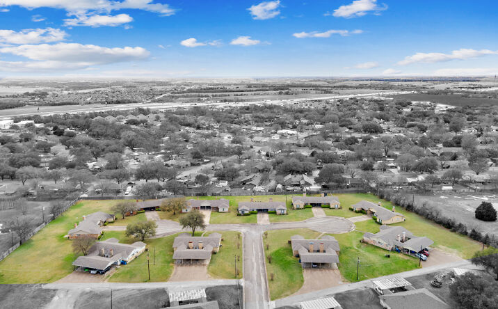 Pictures of Multifamily property located at 100-102 E Gruver Cir, Hewitt, TX 76643, 104-106 E Gruver Cir, Hewitt, TX 76643, 108-110 E Gruver Cir, Hewitt, TX 76643, 112-114 E Gruver Cir, Hewitt, TX 76643, 116-118 E Gruver Cir, Hewitt, TX 76643, 205-207 W Gruver Cir, Hewitt, TX 76643, 209-211 W Gruver Cir, Hewitt, TX, USA, Hewitt, TX 76643, 213-215 W Gruver Cir, Hewitt, TX 76643, 217-219 Gruver Circle, Hewitt, TX, USA, Hewitt, TX 76643 for sales - image #1