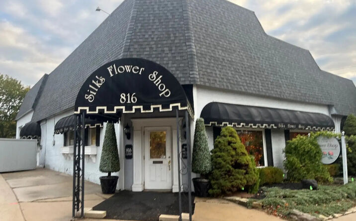 Pictures of Retail, Office property located at 816 Clinton Ave, Saint Clair, MI 48079 for sales - image #1
