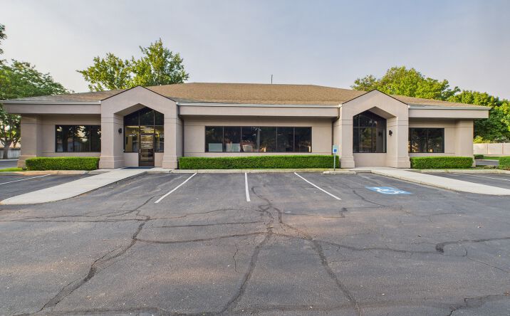 Pictures of Office property located at 1110 N Five Mile Rd, Boise, ID 83704 for sales - image #1