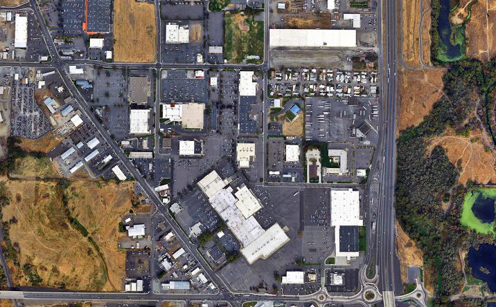 Pictures of Retail, Land property located at E Washington Ave, Union Gap, WA 98903 for sales - image #1