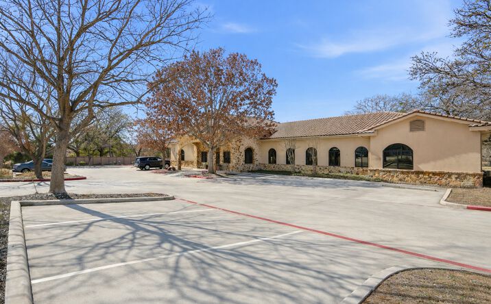 Pictures of Office property located at 9465 Huebner Rd, San Antonio, TX 78240 for sales - image #1