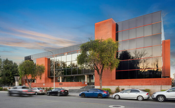 Pictures of Office property located at 203 N Golden Cir Dr, Santa Ana, CA 92705 for sales - image #1