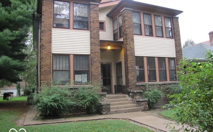 Pictures of Multifamily property located at 640 Woodruff Place Middle Dr, Indianapolis, IN 46201 for sales - image #1