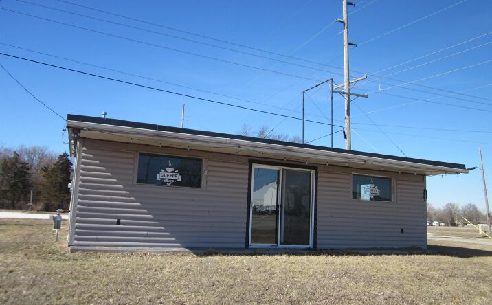 Pictures of Retail property located at 1108 IL Route 97 Highway, Havana, IL 62644-0000 for sales - image #1