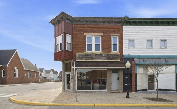 Pictures of Multifamily property located at 1115 Franklin Street, Michigan City, IN 46360 for sales - image #1