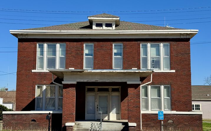 Pictures of Office property located at 158 E College Ave, Holly Springs, TN 38635 for sales - image #1
