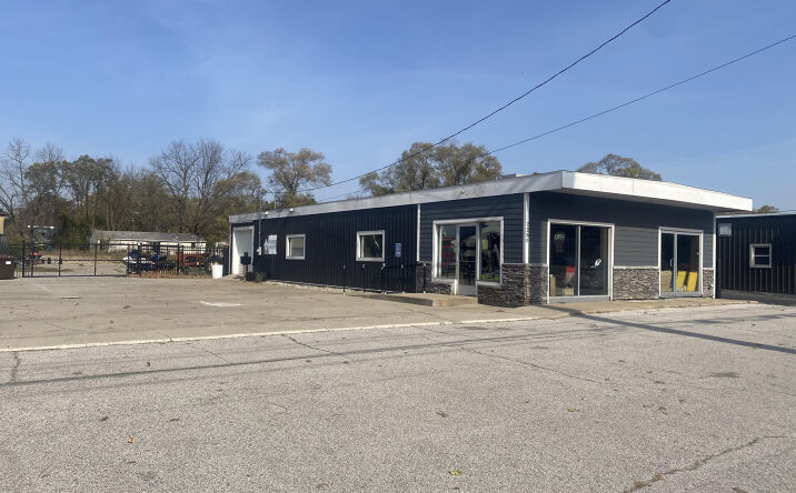 Pictures of Business for Sale, Office, Retail property located at 2256 E Apple Avenue, Muskegon, MI 49442 for sales - image #1