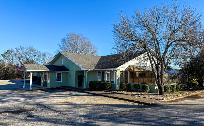 Pictures of Retail property located at 619 Oakland Rd, Spindale, NC 28160 for sales - image #1