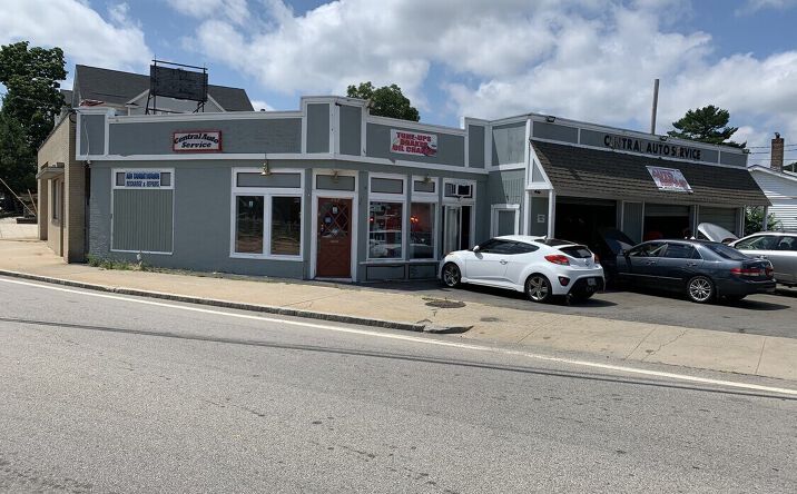 Pictures of Retail, Mixed Use property located at 262 Central Ave, Pawtucket, RI 02860 for sales - image #1