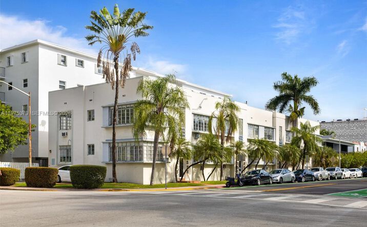 Pictures of Multifamily property located at 531 16th St, Miami Beach, FL 33139 for sales - image #1
