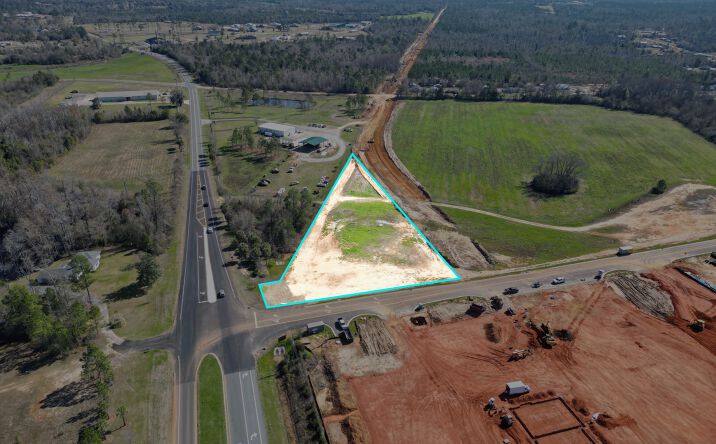 Pictures of Land property located at 3945 Kynesville Rd, Marianna, FL 32448 for sales - image #1