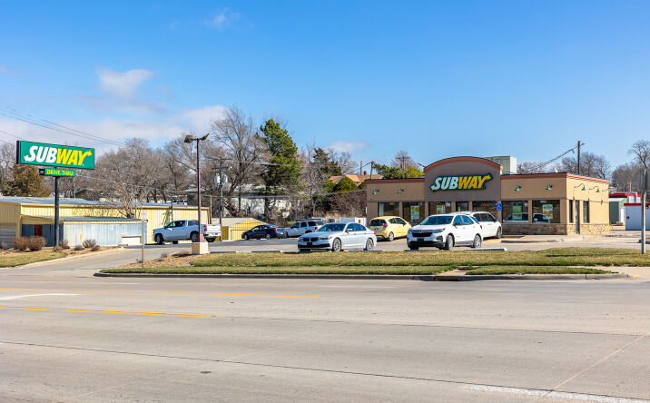Pictures of Retail property located at 1511 Lincoln St, Concordia, KS 66901 for sales - image #1