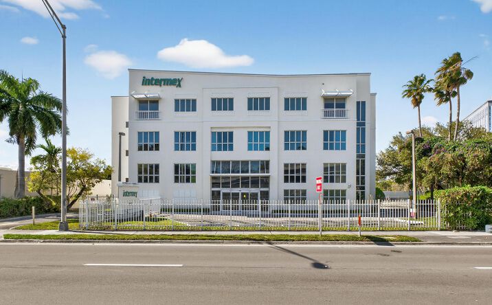 Pictures of Land, Mixed Use, Multifamily, Office, Retail property located at 9480 S Dixie Hwy, Miami, FL 33156 for sales - image #1
