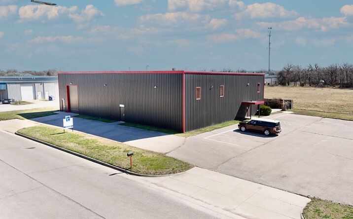 Pictures of Industrial, Mixed Use property located at 1939 E Diedrich Ave, Haysville, KS 67060 for sales - image #1