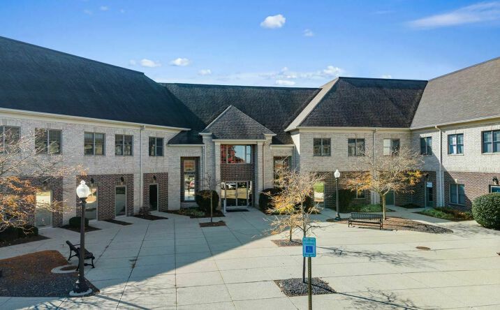 Pictures of Office property located at 10412 Allisonville Rd, Fishers, IN 46038 for sales - image #1