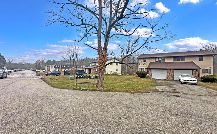 Pictures of Multifamily property located at 5056 N Pawnee Trail, La Porte, IN 46350 for sales - image #1