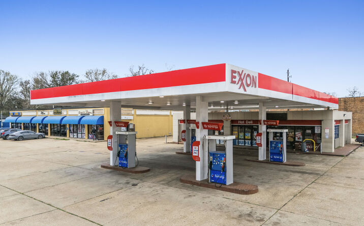 Pictures of Retail, Special Purpose property located at 1702 Jackson St, Alexandria, LA 71301 for sales - image #1