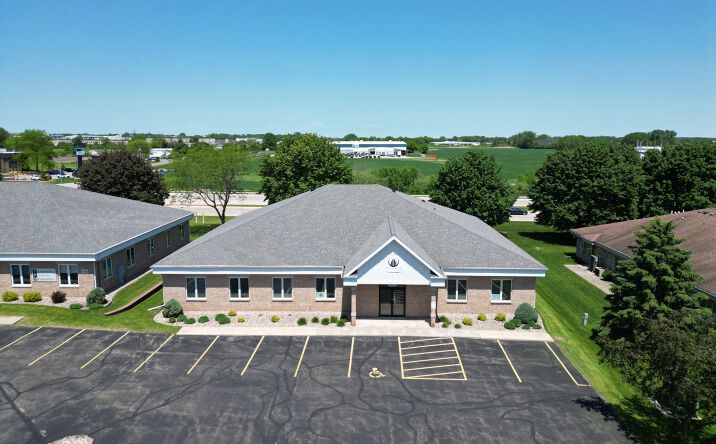 Pictures of Office property located at W6180 Aerotech Dr, Appleton, WI 54914 for sales - image #1