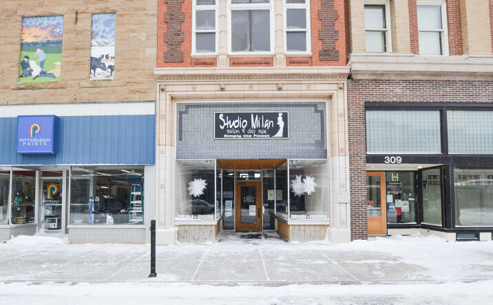 Pictures of Hospitality, Mixed Use, Office property located at 309 W Main St, Lewistown, MT 59457 for sales - image #1