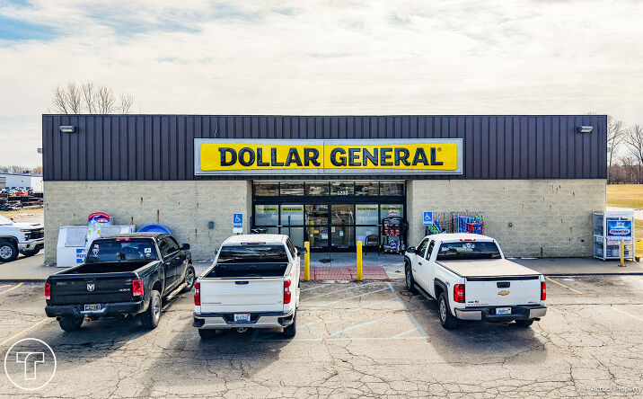 Pictures of Retail property located at 1202 E Center St, Ithaca, MI 48847 for sales - image #1