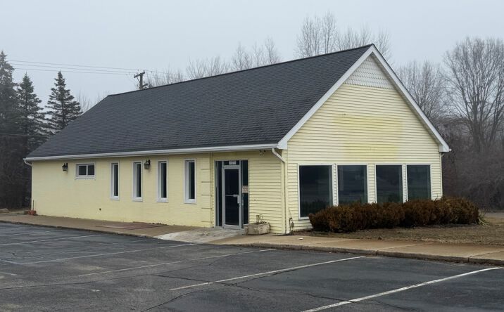 Pictures of Retail, Office property located at 10790 Highland Rd, White Lake, MI 48386 for sales - image #1