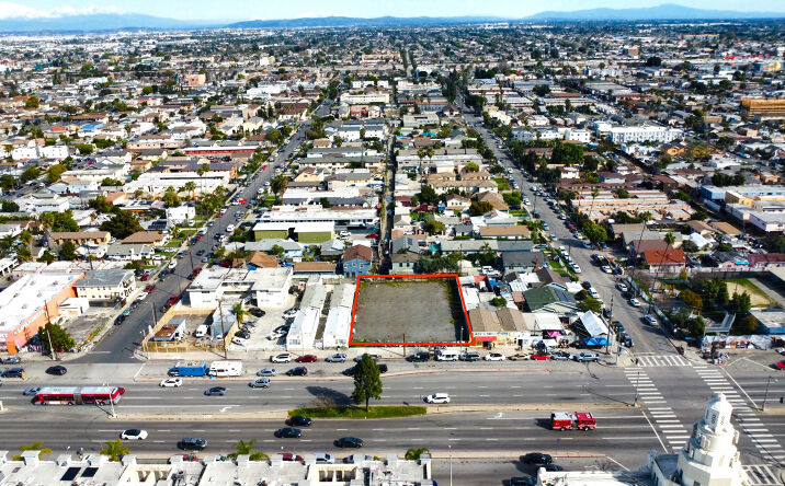 Pictures of Land property located at 8020 S Vermont Ave, Los Angeles, CA 90044 for sales - image #1