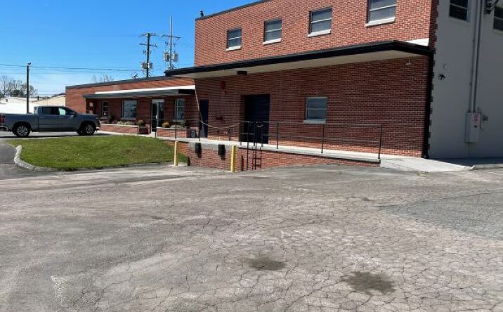 Pictures of Industrial property located at 2409 Sycamore Dr, Knoxville, TN 37921 for sales - image #1