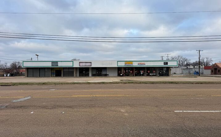 Pictures of Office property located at 510 West Park Avenue, Greenwood, MS 38930 for sales - image #1