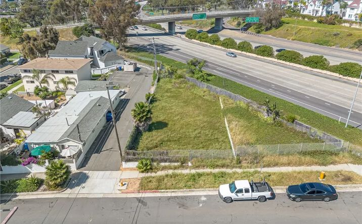 Pictures of Land property located at 910 Windward Way, Oceanside, CA 92054 for sales - image #1