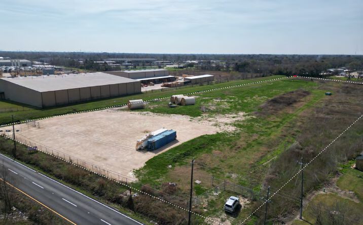 Pictures of Land property located at 13911 West Hardy Road, Houston, TX 77060 for sales - image #1