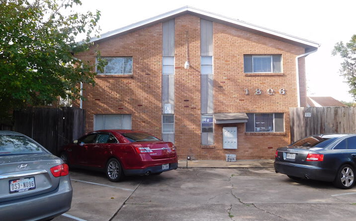 Pictures of Multifamily property located at 1806 W Main St, Houston, TX 77098 for sales - image #1