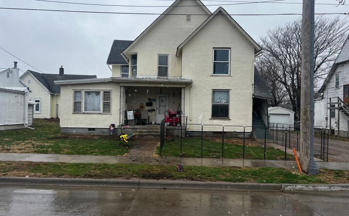 Pictures of Multifamily property located at 404 N 10TH Street, Centerville, IA 52544 for sales - image #1