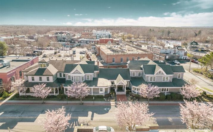 Pictures of Business for Sale, Office property located at 33 W 2nd Street, Riverhead, NY 11901 for sales - image #1