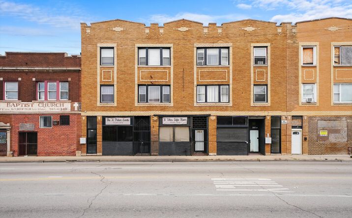 Pictures of Multifamily property located at 351 - 355 S Cicero Avenue, Chicago, IL 60644 for sales - image #1