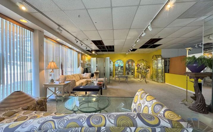 Pictures of Retail property located at 3451 W Peterson Avenue, Chicago, IL 60659 for sales - image #1