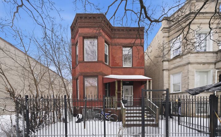 Pictures of Multifamily property located at 4327 W Monroe Street, Chicago, IL 60624 for sales - image #1