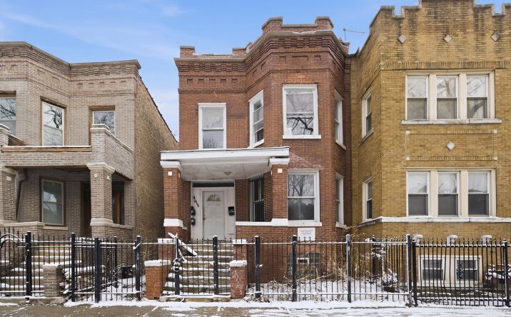 Pictures of Multifamily property located at 4418 W Monroe Street, Chicago, IL 60624 for sales - image #1