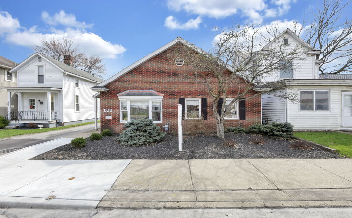 Pictures of Office property located at 830 E. Main St., Lancaster, OH 43130 for sales - image #1