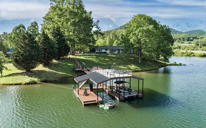 Pictures of Hospitality property located at 834 Lower Bell Creek Road, Hiawassee, GA 30546 for sales - image #1