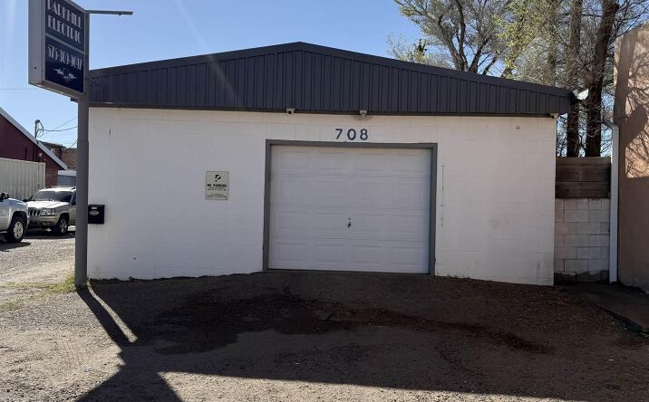 Pictures of Mixed Use, Office, Retail property located at 708 N Thornton Street, Clovis, NM 88101 for sales - image #1
