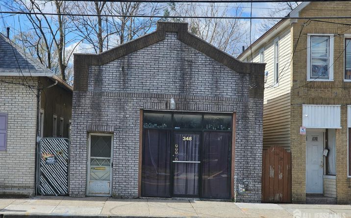 Pictures of Office property located at 348 S Wood Avenue S # 400, Linden, NJ 07036 for sales - image #1