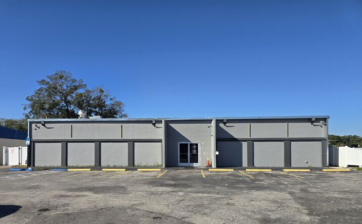 Pictures of Retail property located at 2712 Cesery Blvd, Jacksonville, FL 32211 for sales - image #1
