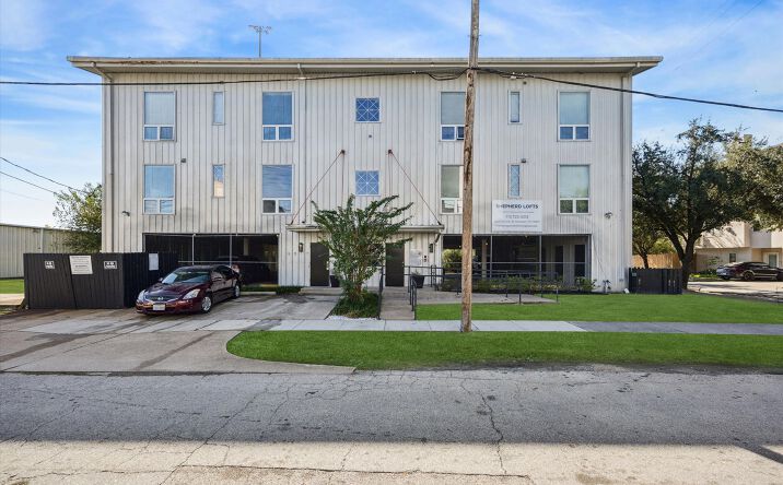 image of property at 5017 CORNISH ST # 12 Houston TX 77007-1905