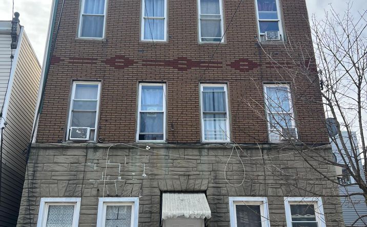 Pictures of Multifamily property located at 711 25th St, Union City, NJ 07087 for sales - image #1