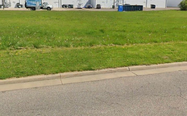 Pictures of Land property located at 2343 E Pershing St, Salem, OH 44460 for sales - image #1