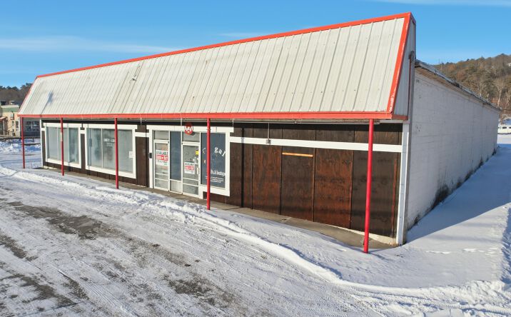Pictures of Retail property located at 260 Broadway, Whitehall, NY 12887 for sales - image #1